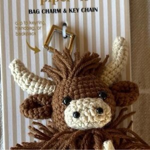 NWT ⚜️🤎⚜️ Piper K Crocheted Highland Cow Bag Charm & Key Chain